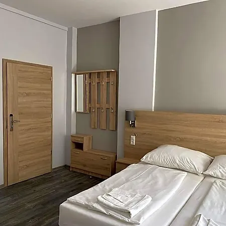 Kis Szieszta Ξενοδοχείο Balatonfenyves